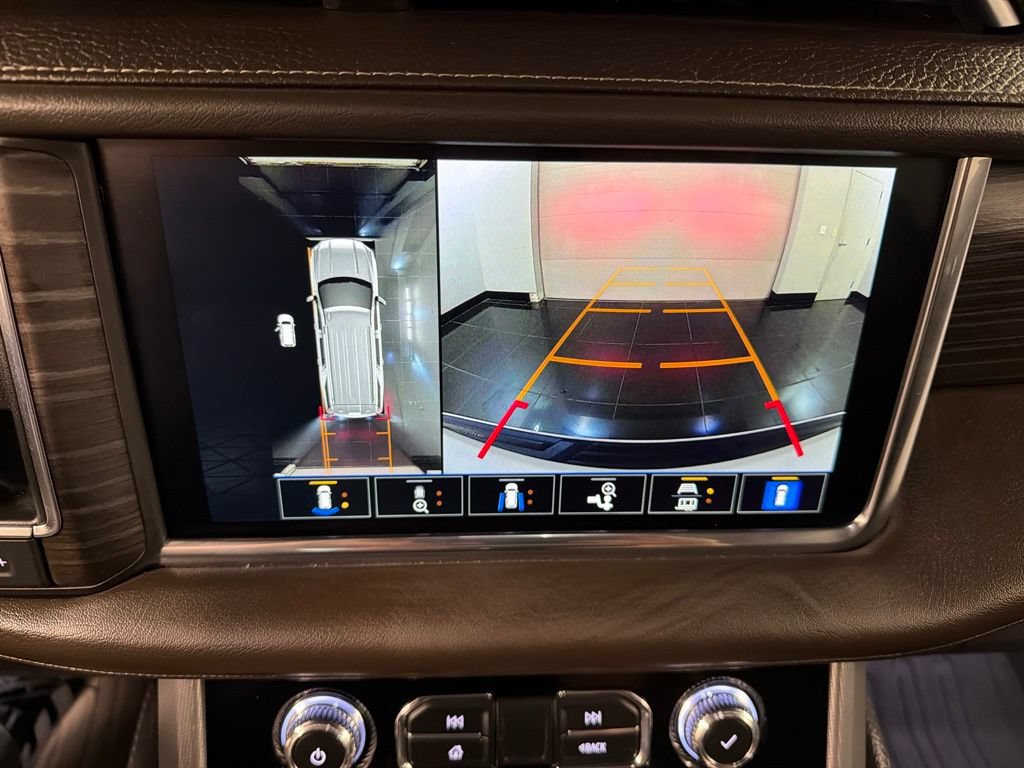Used 2022 GMC Yukon Denali AWD/4WD image 13