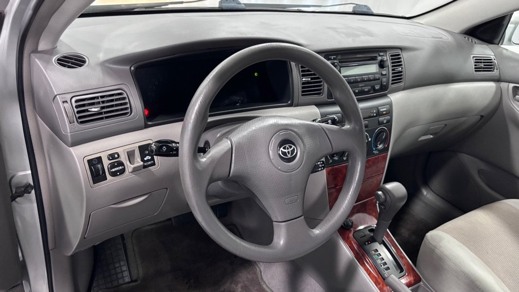 Used 2007 Toyota Corolla LE w/ Audio Value Pkg FWD image 9