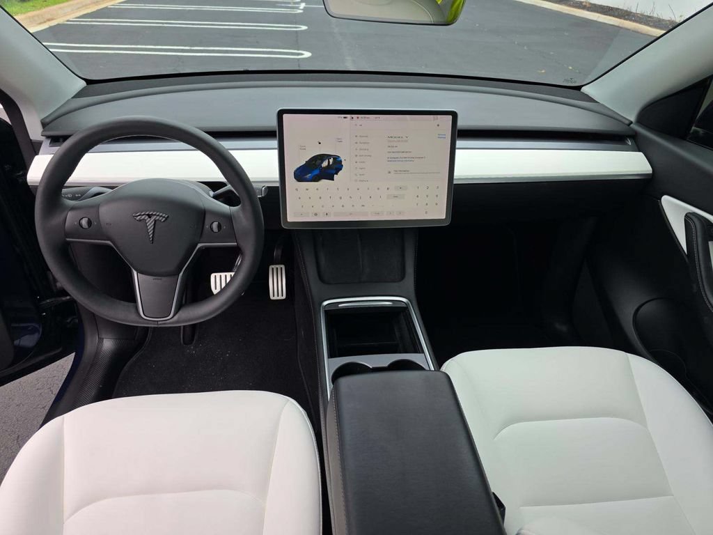 Used 2022 Tesla Model Y Performance AWD/4WD image 5