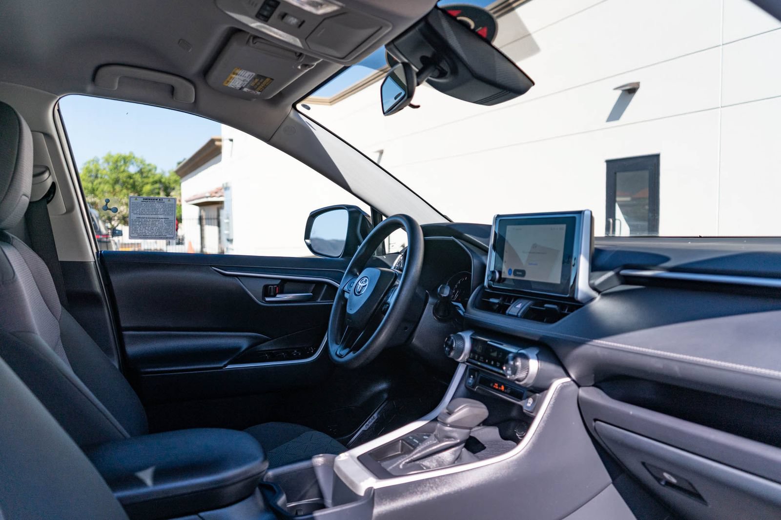 Certified 2025 Toyota RAV4 XLE FWD image 22