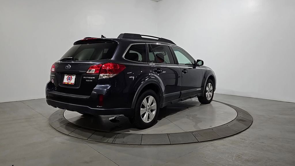 Used 2012 Subaru Outback 3.6R Limited w/ Moonroof Pkg image 5