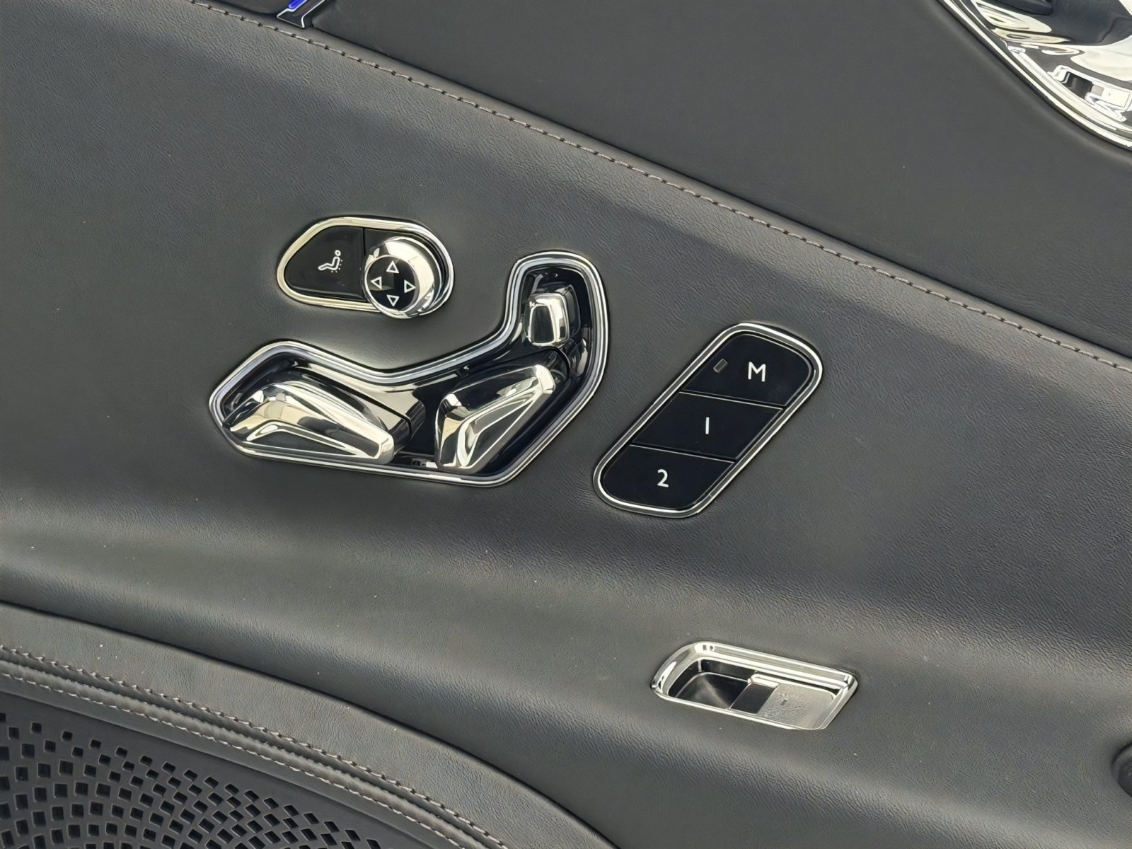 New 2026 Bentley Flying Spur Plug-In Hybrid AWD/4WD image 47
