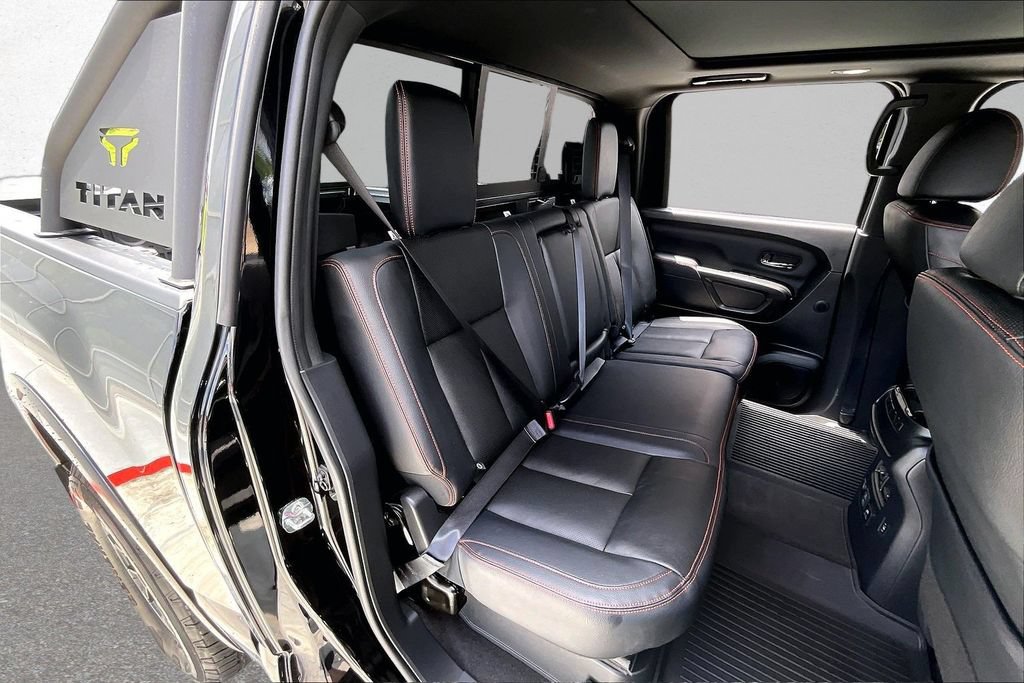 Used 2024 Nissan Titan PRO-4X w/ Pro-4x Convenience Package AWD/4WD image 27
