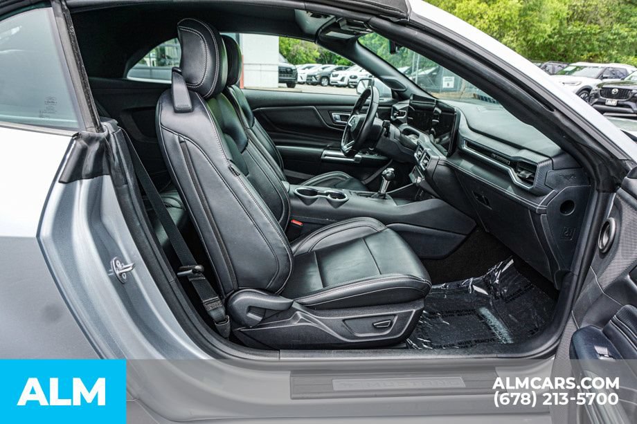Used 2025 Ford Mustang Premium RWD image 22