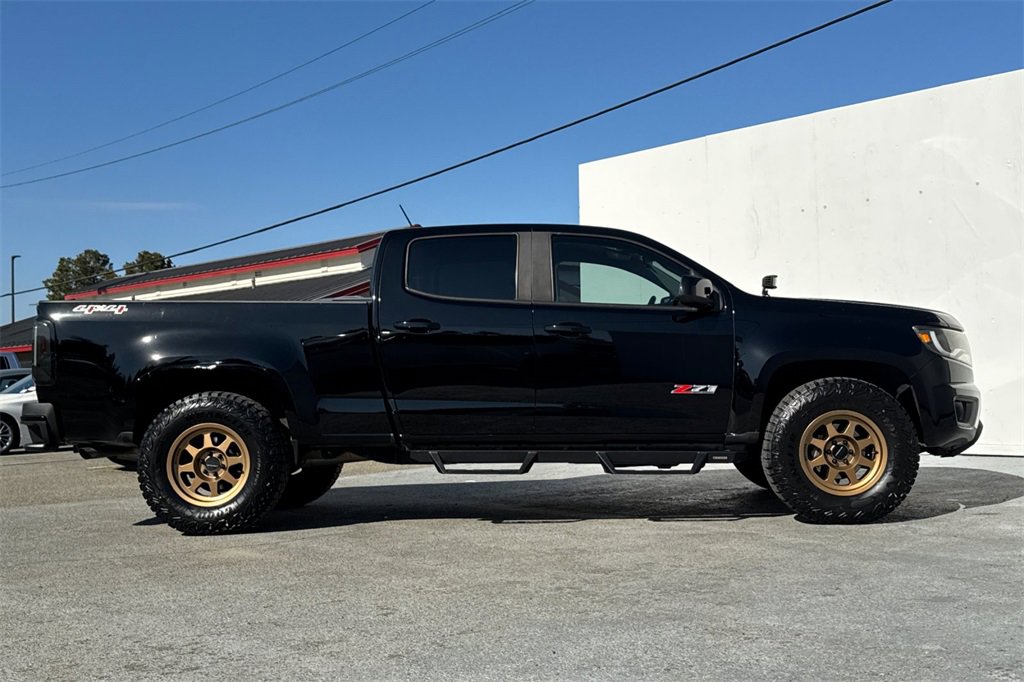 Used 2020 Chevrolet Colorado Z71 w/ Z71 Midnight Edition image 2