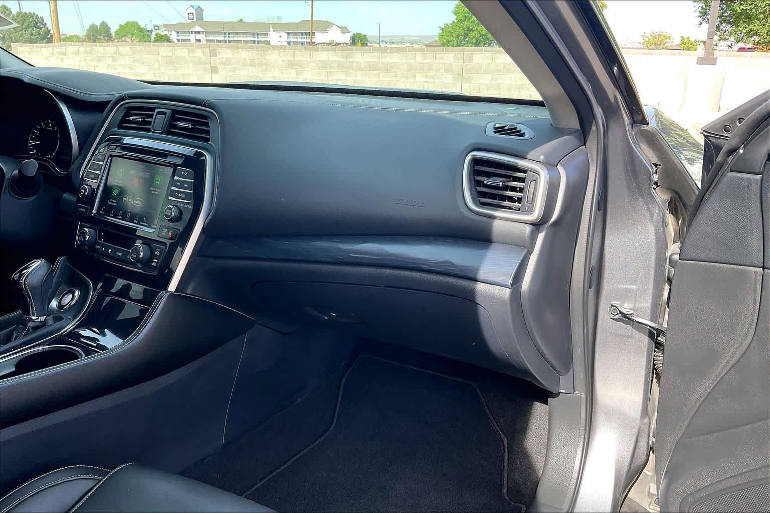 Used 2023 Nissan Maxima Platinum w/ Sport Mat Group FWD image 18