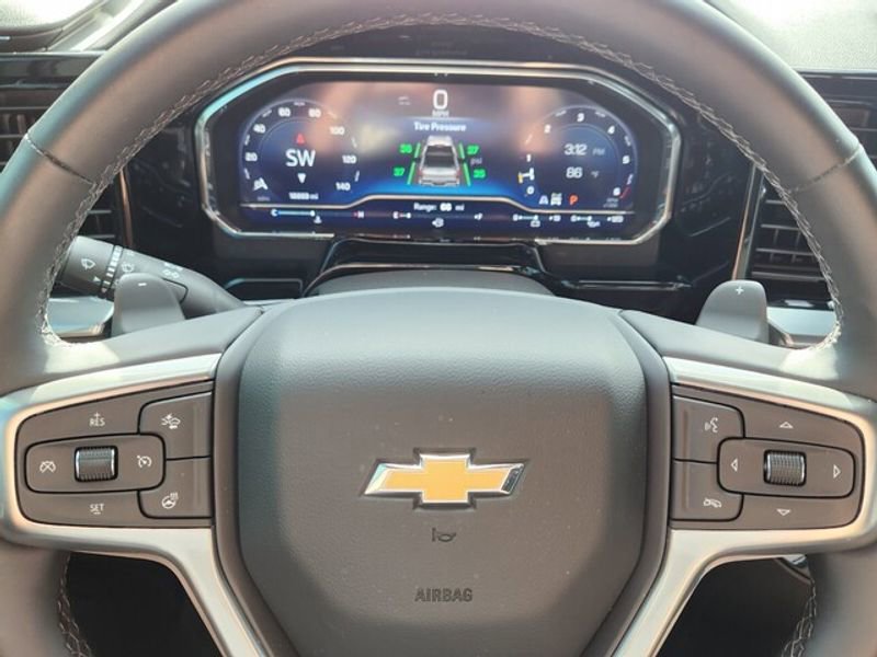 Certified 2024 Chevrolet Silverado 1500 LTZ image 22
