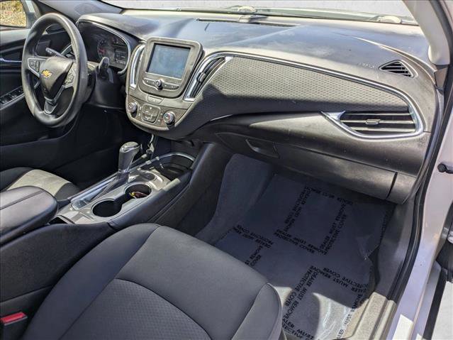 Used 2018 Chevrolet Malibu LT FWD image 22