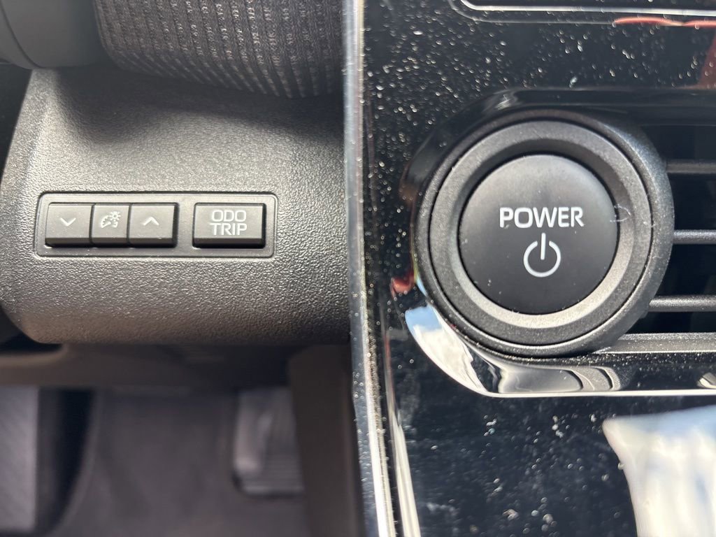 Used 2023 Subaru Solterra AWD image 15