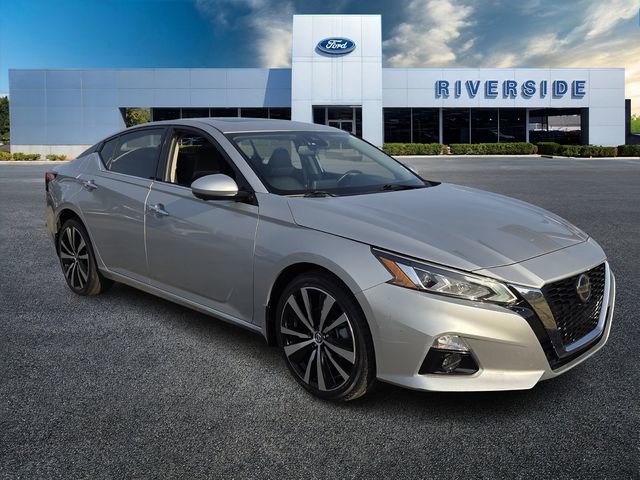 Used 2021 Nissan Altima 2.5 Platinum image 1