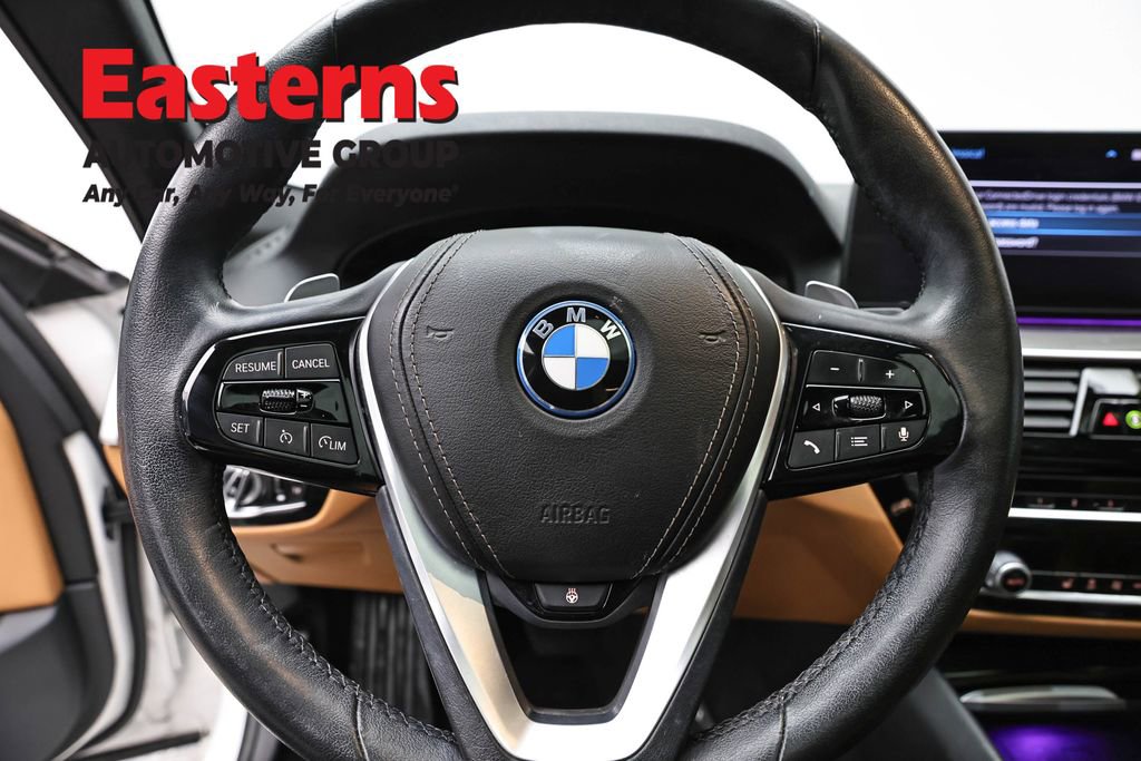 Used 2023 BMW 530e xDrive w/ Convenience Package AWD/4WD image 10