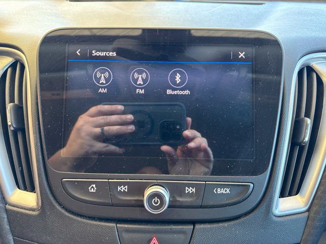 Used 2019 Chevrolet Malibu RS FWD image 17