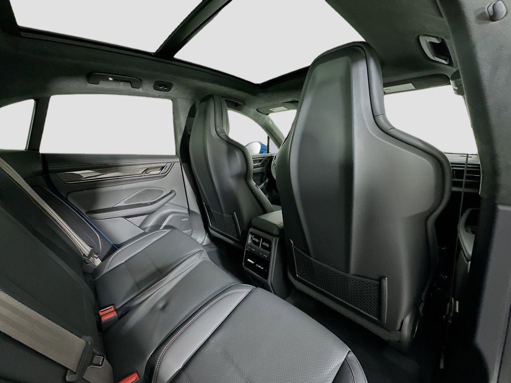 New 2026 Porsche Macan Turbo Electric image 30