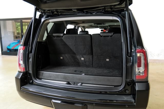 Used 2020 GMC Yukon Denali w/ Denali Premium Package AWD/4WD image 30