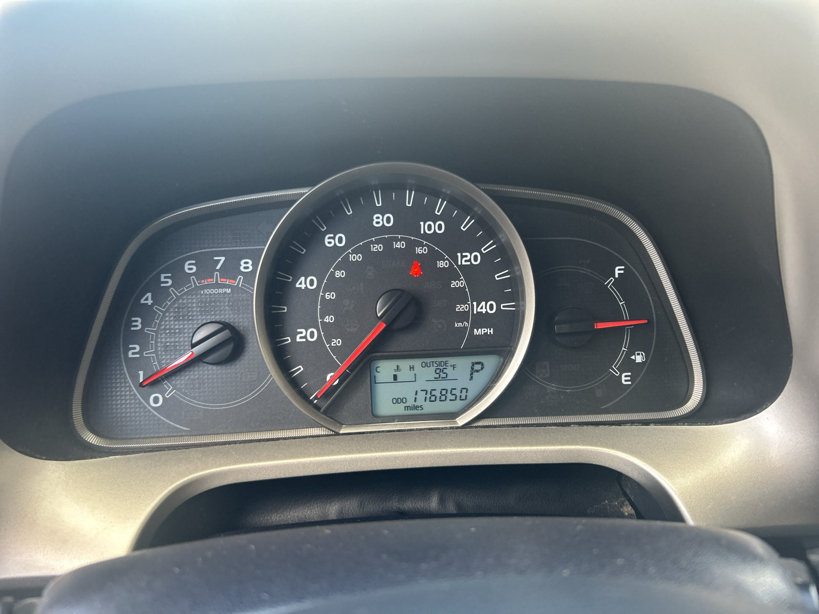 Used 2015 Toyota RAV4 LE AWD/4WD image 26