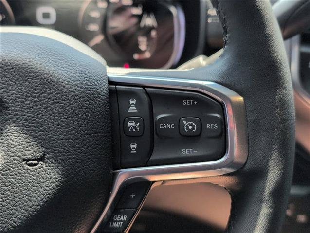 Used 2025 RAM 2500 Laramie AWD/4WD image 16