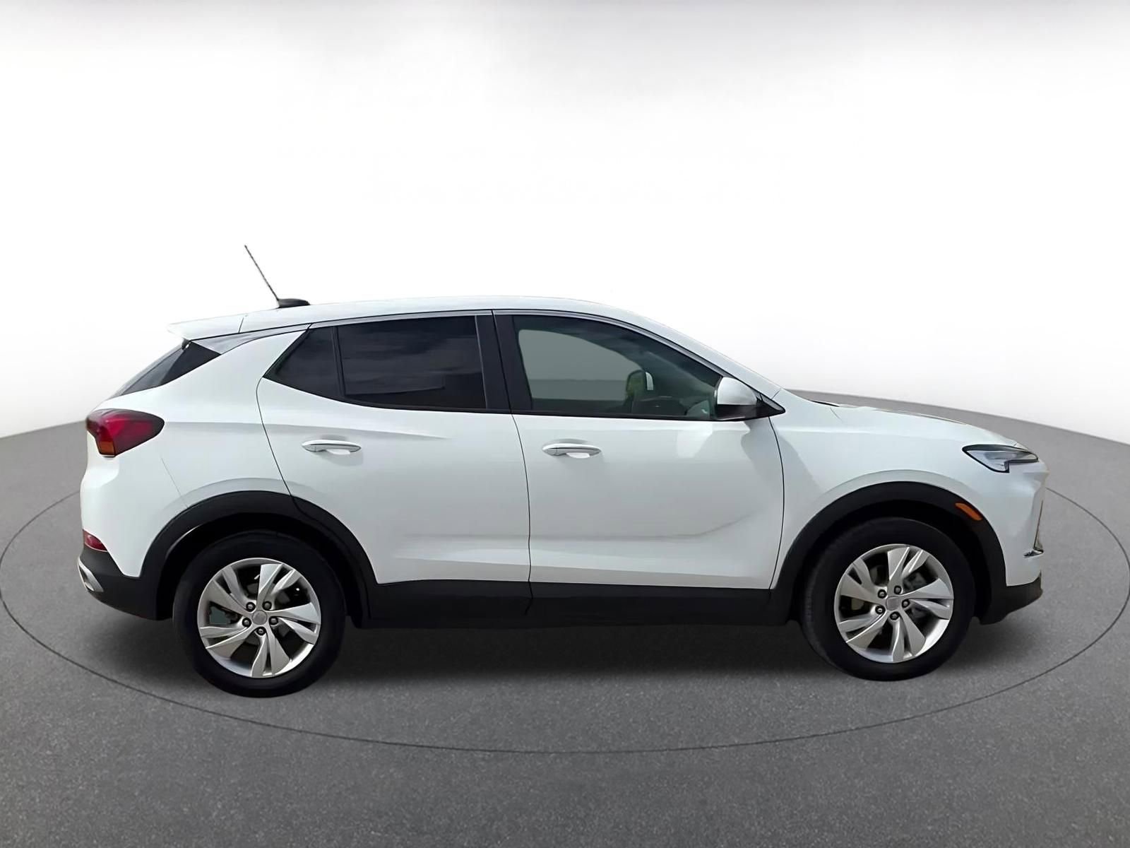 Used 2025 Buick Encore GX Preferred image 16