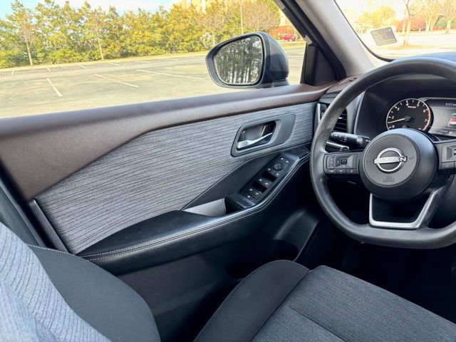 Used 2023 Nissan Rogue SV image 22