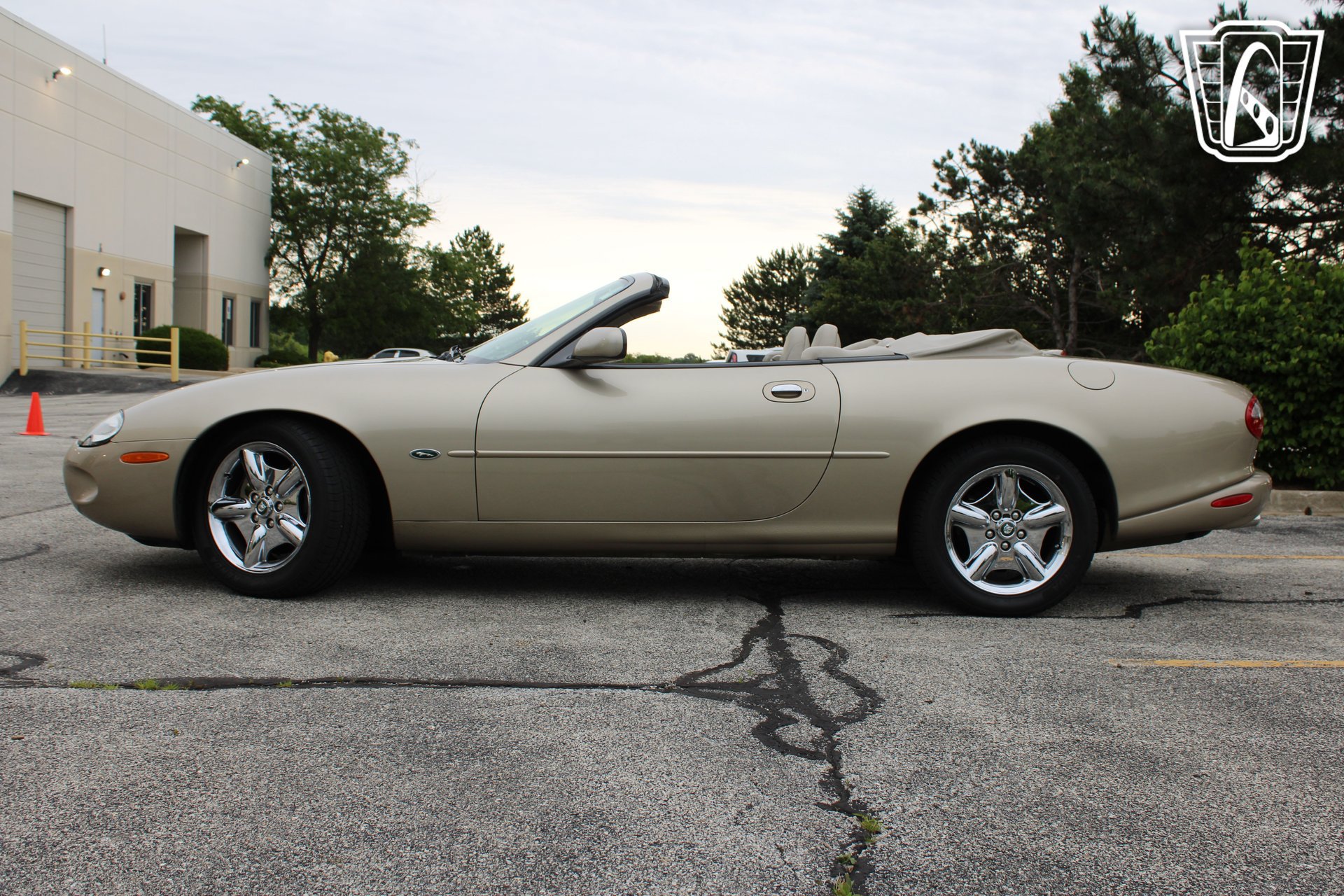 Used 1999 Jaguar XK8 Convertible RWD image 23