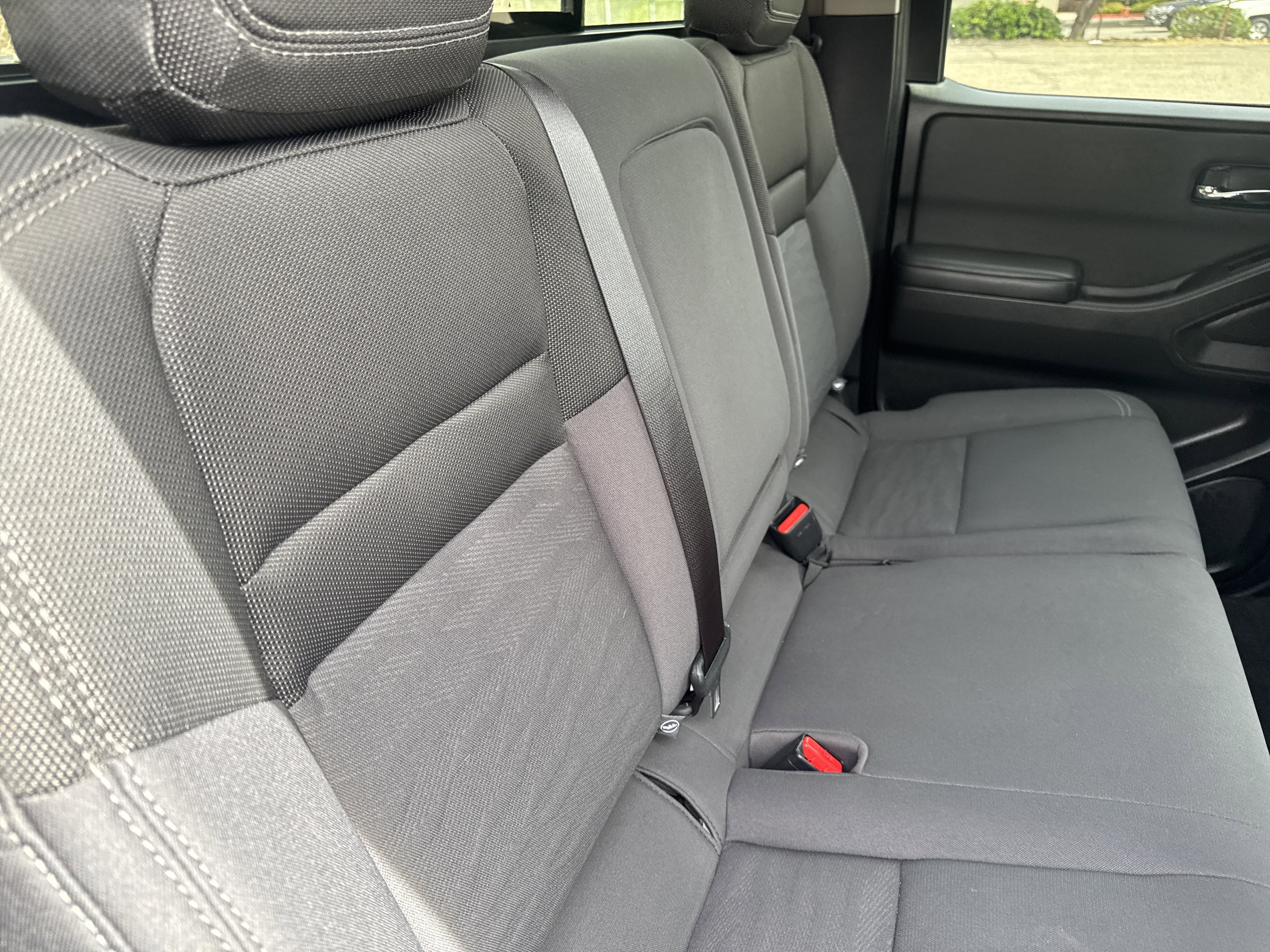 Used 2024 Nissan Frontier SV w/ SV Convenience Package AWD/4WD image 12