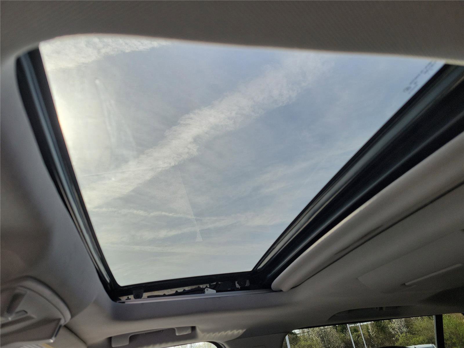 Used 2018 GMC Yukon XL Denali w/ Denali Ultimate Package image 34