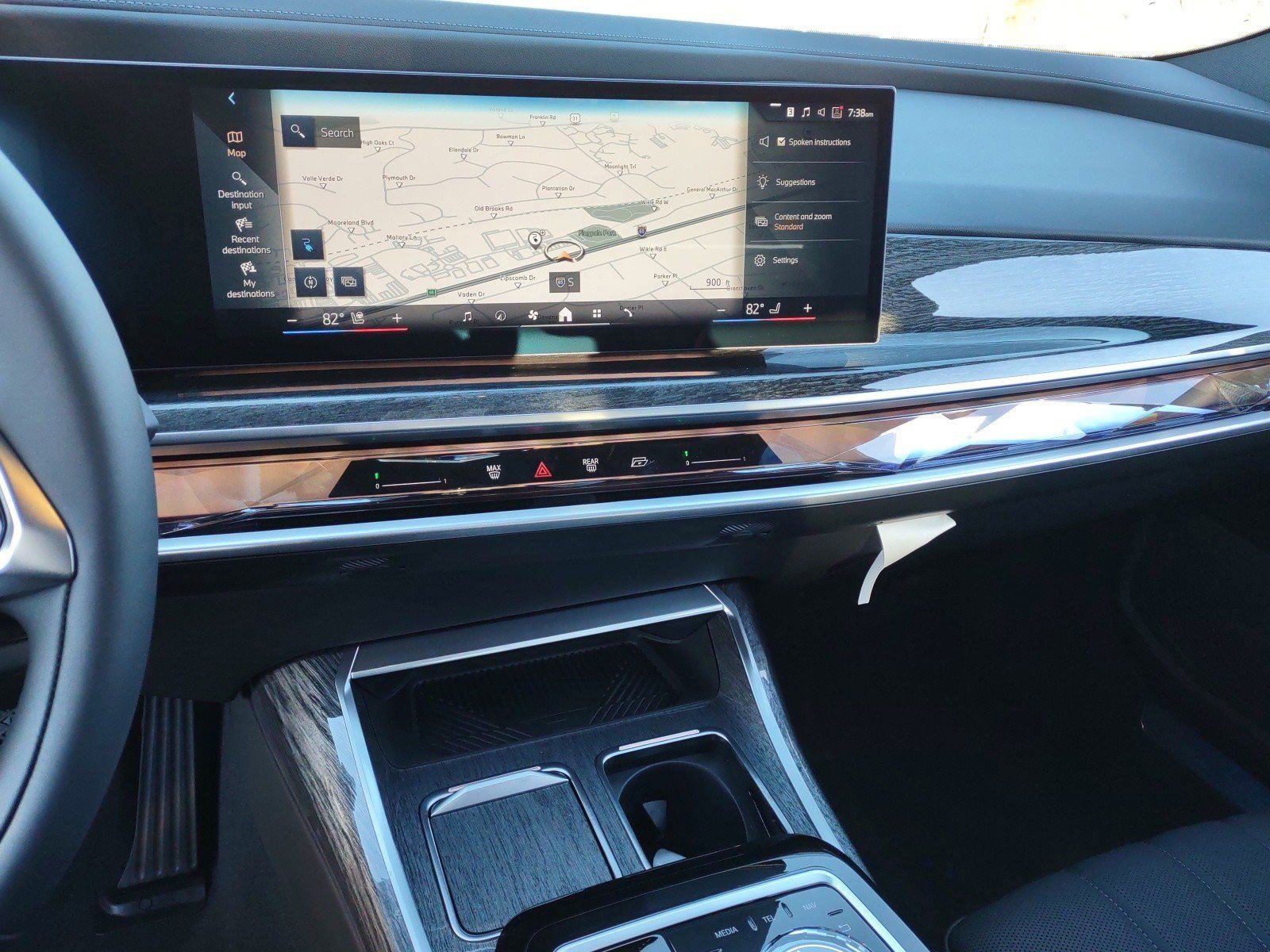 Used 2024 BMW i7 eDrive50 image 21