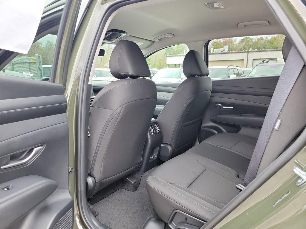Used 2026 Hyundai Tucson SEL FWD image 9