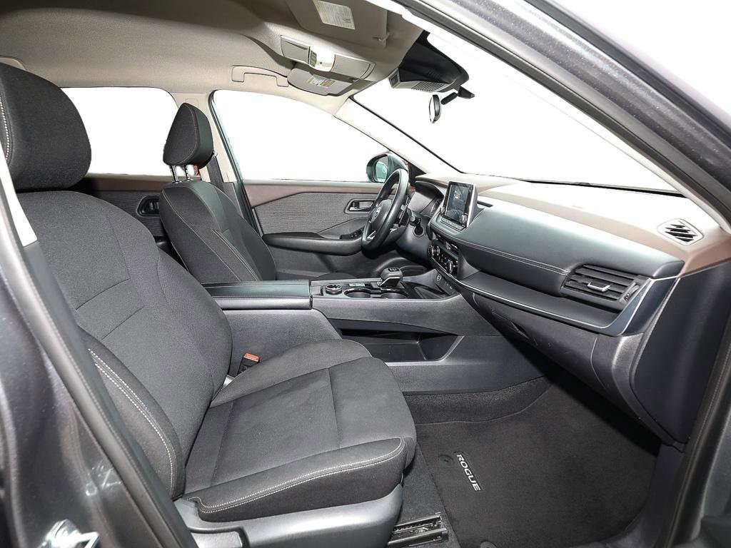 Used 2023 Nissan Rogue S image 23