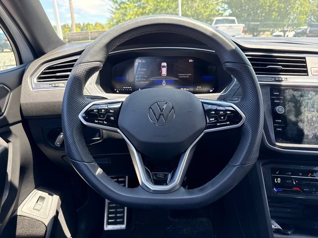 Used 2024 Volkswagen Tiguan SE R-Line AWD/4WD image 20