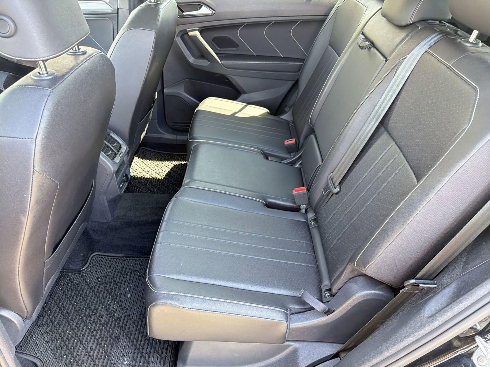 Used 2023 Volkswagen Tiguan SE R-Line FWD image 15