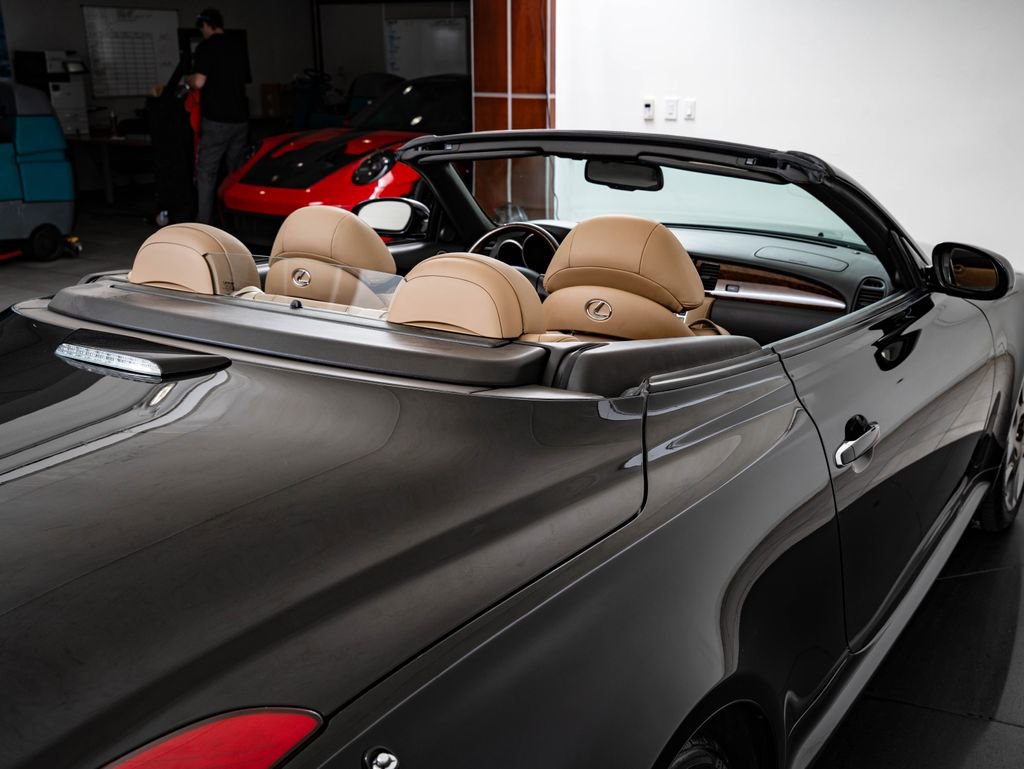 Used 2006 Lexus SC 430 Convertible RWD image 24