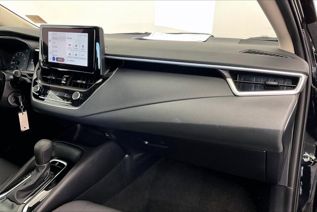 Used 2024 Toyota Corolla LE image 16