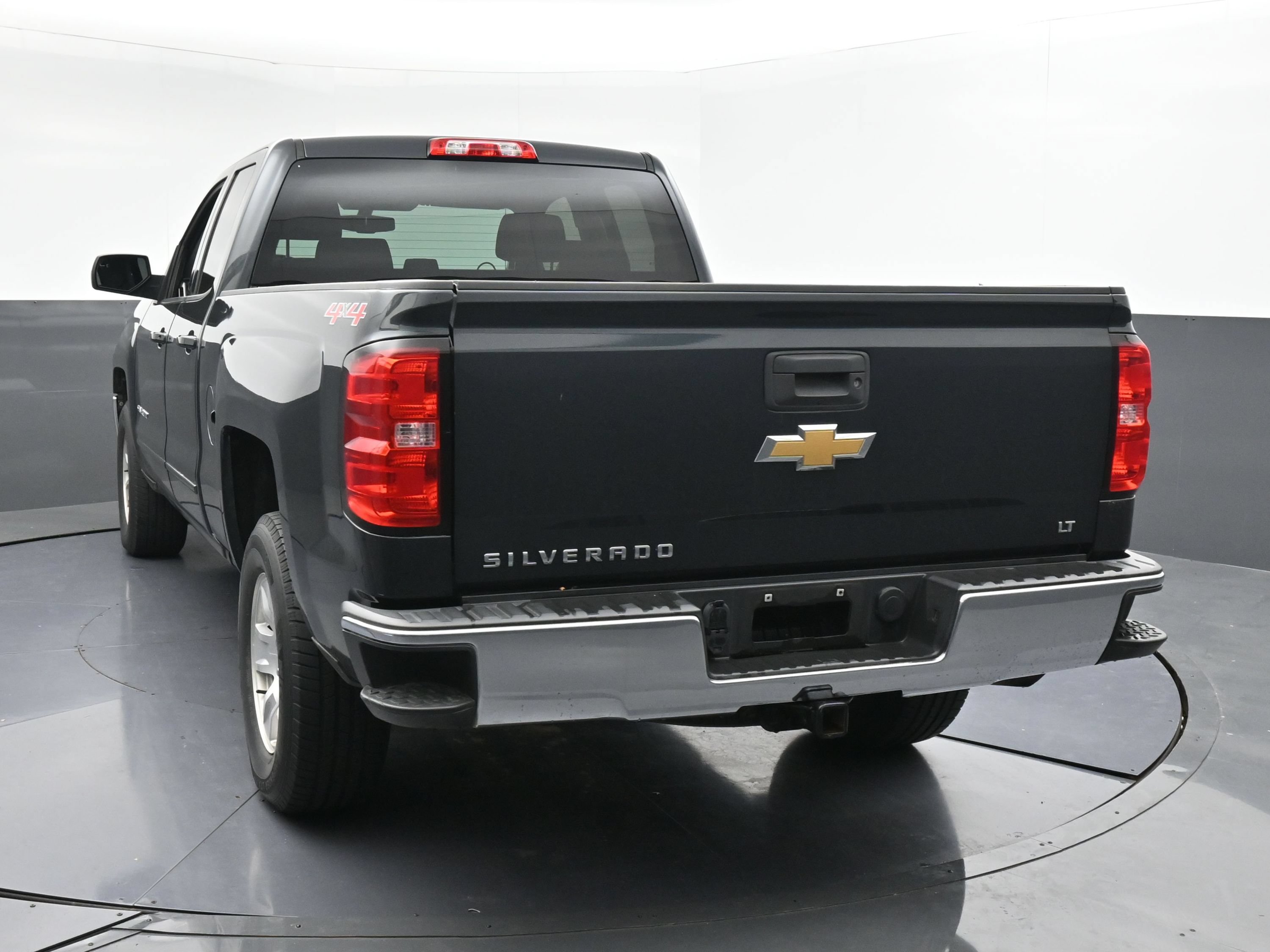 Used 2017 Chevrolet Silverado 1500 LT w/ All Star Edition AWD/4WD image 7