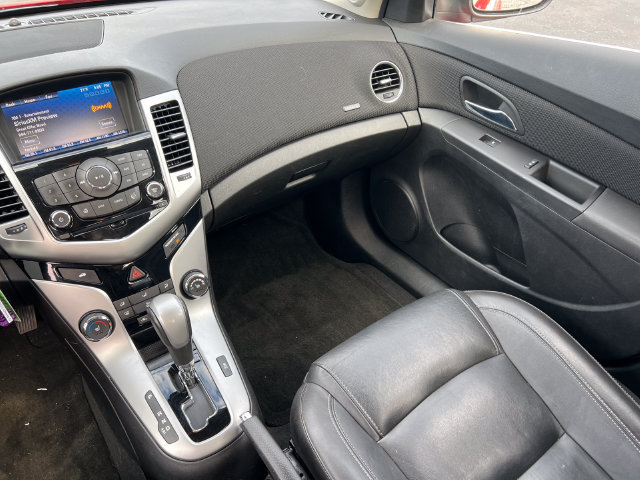 Used 2015 Chevrolet Cruze LT FWD image 27