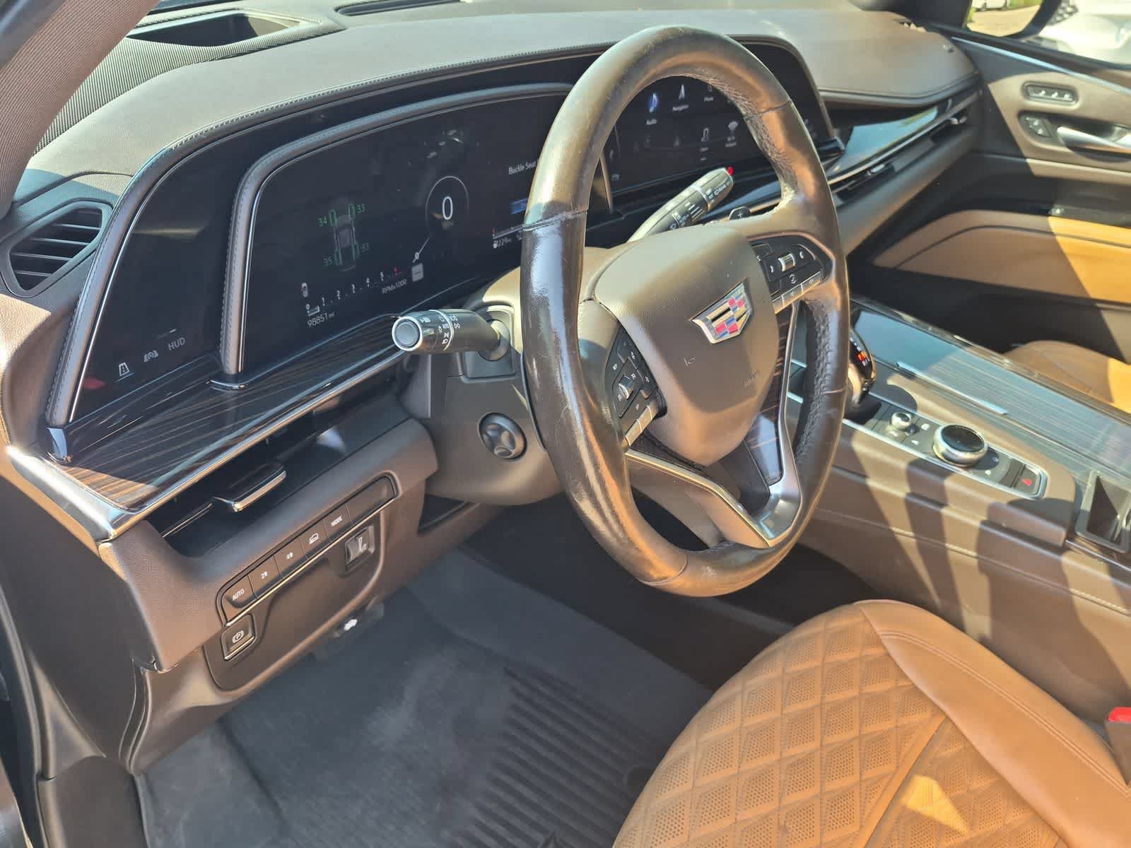 Used 2021 Cadillac Escalade ESV Premium Luxury AWD/4WD image 10