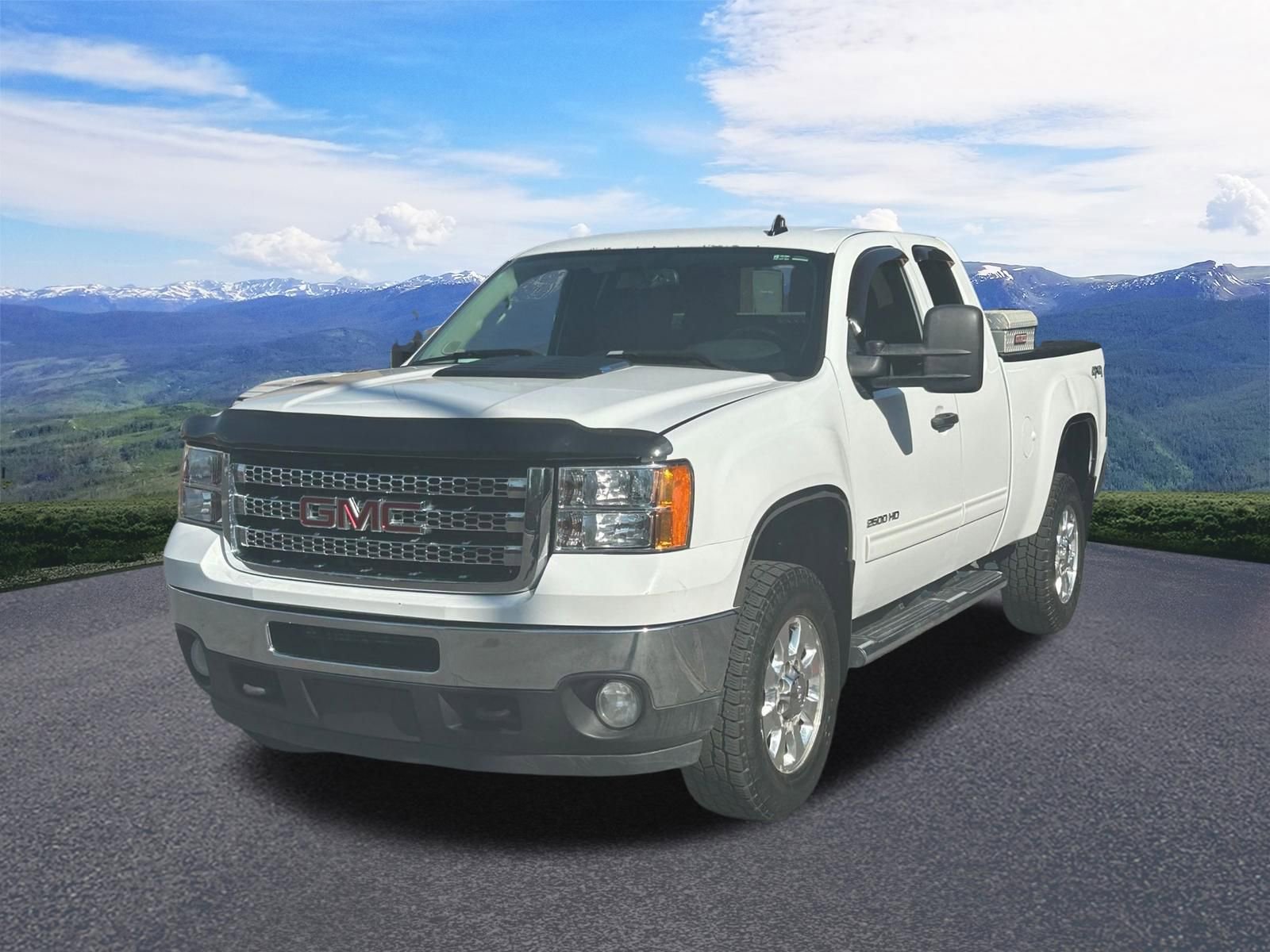 Used 2013 GMC Sierra 2500 SLE AWD/4WD image 1