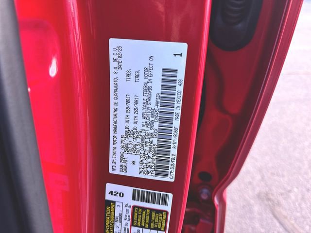 Used 2025 Toyota Tacoma TRD Off-Road image 32