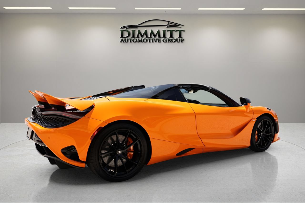 Used 2024 McLaren 750S Spider RWD image 5