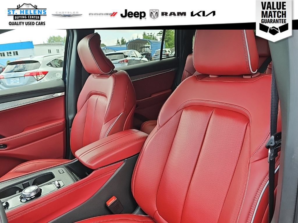 Used 2024 Jeep Wagoneer Limited AWD/4WD image 16