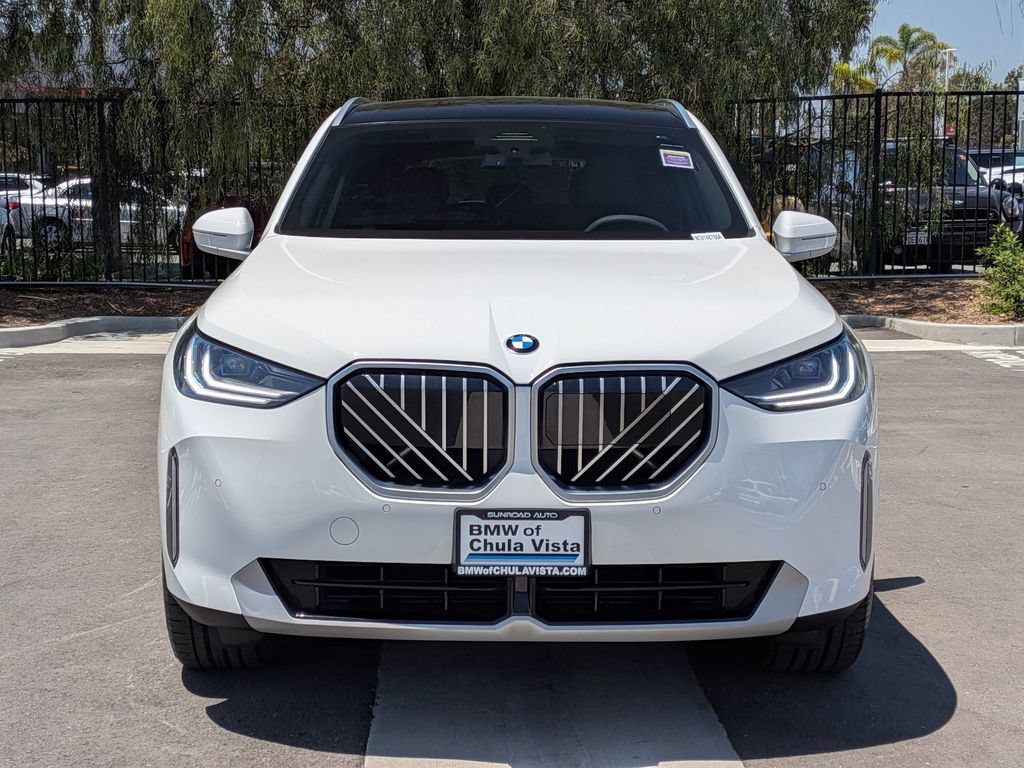 Certified 2025 BMW X3 xDrive30i w/ M Sport Package AWD/4WD image 4