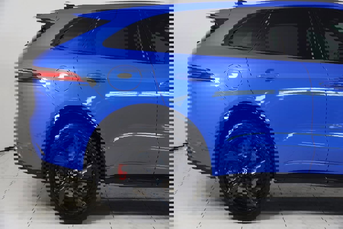 Used 2024 Jaguar F-PACE SVR image 77