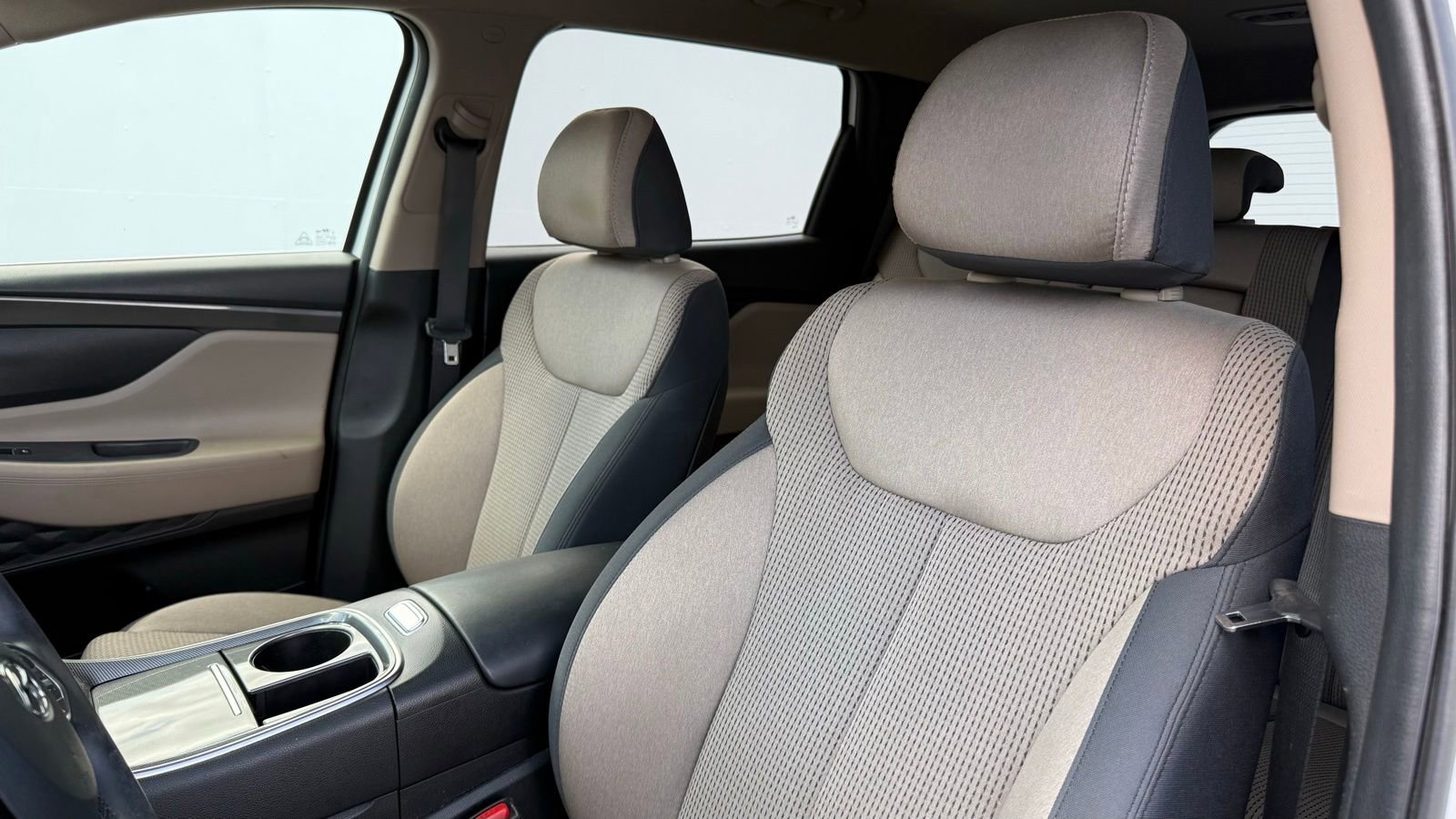Used 2023 Hyundai Santa Fe SEL w/ Cargo Package FWD image 5