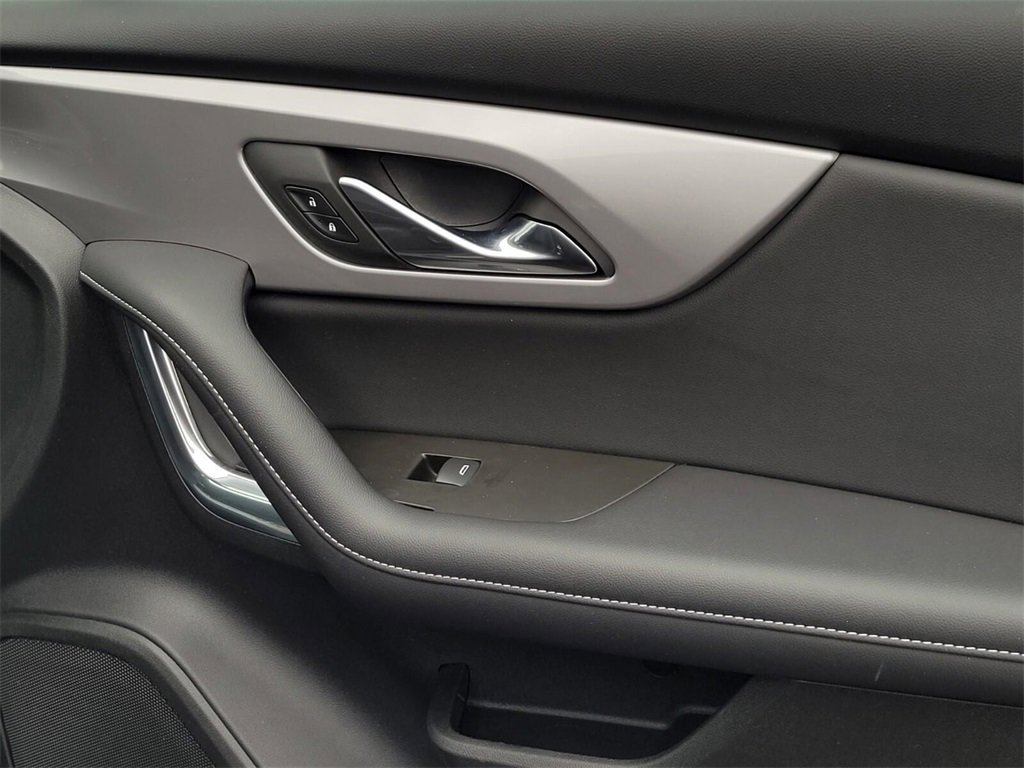 Used 2023 Chevrolet Blazer LT w/ Driver Confidence Package image 11