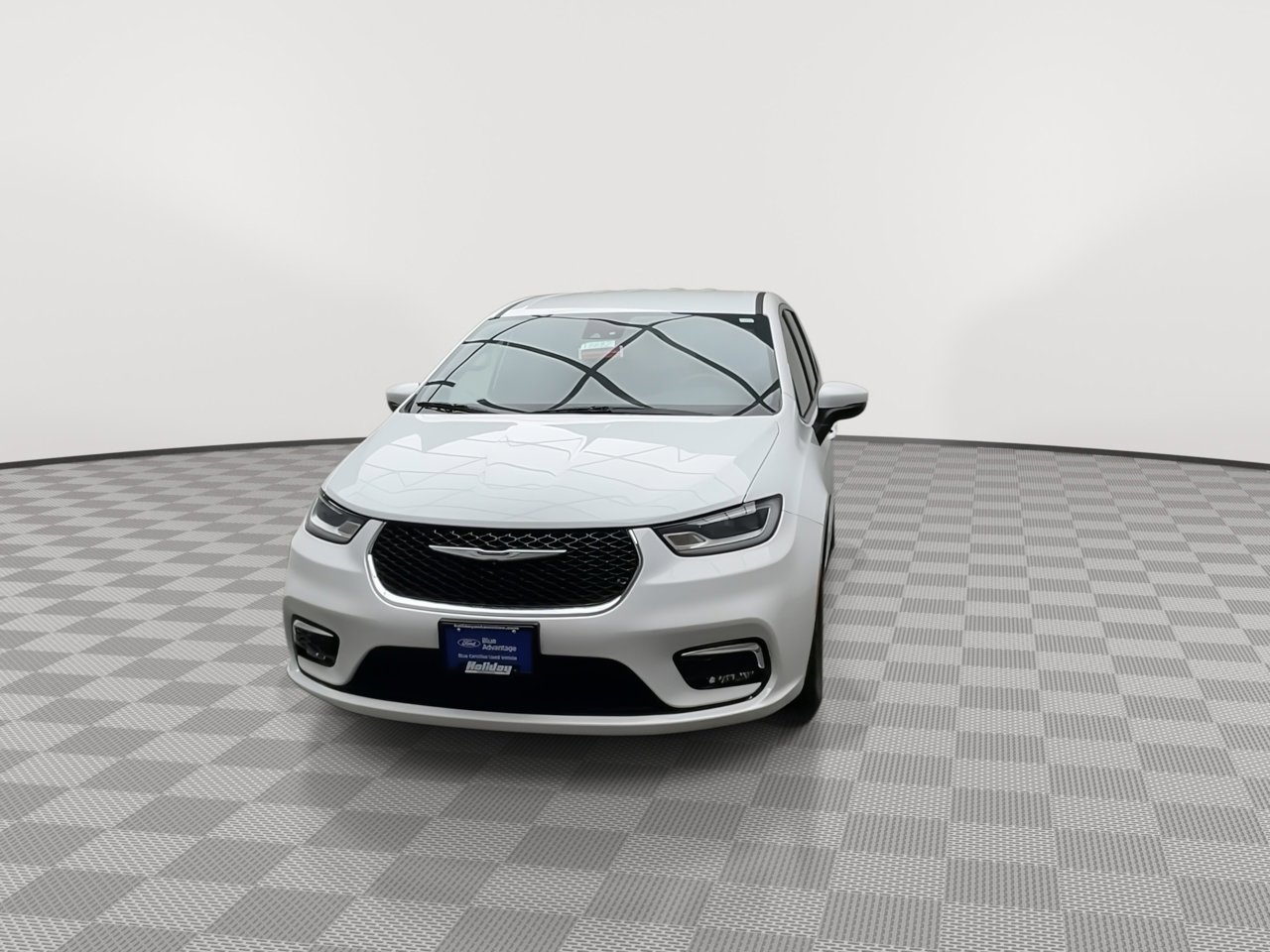 Used 2023 Chrysler Pacifica Touring image 34