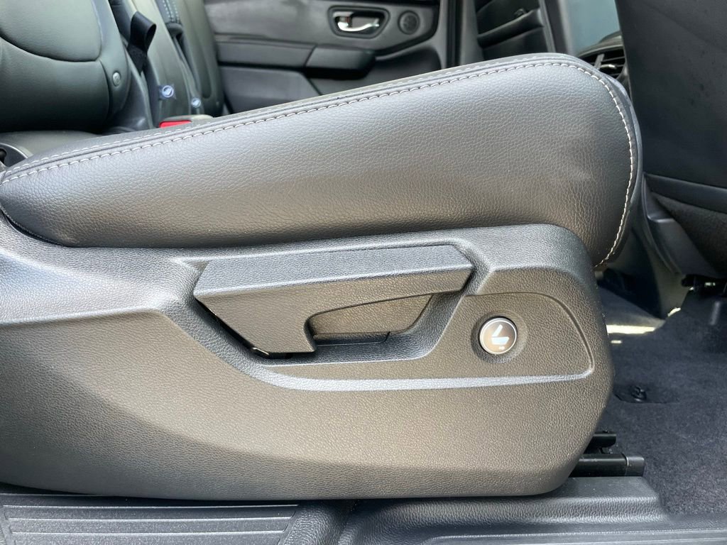Certified 2025 Honda Pilot EX-L image 36