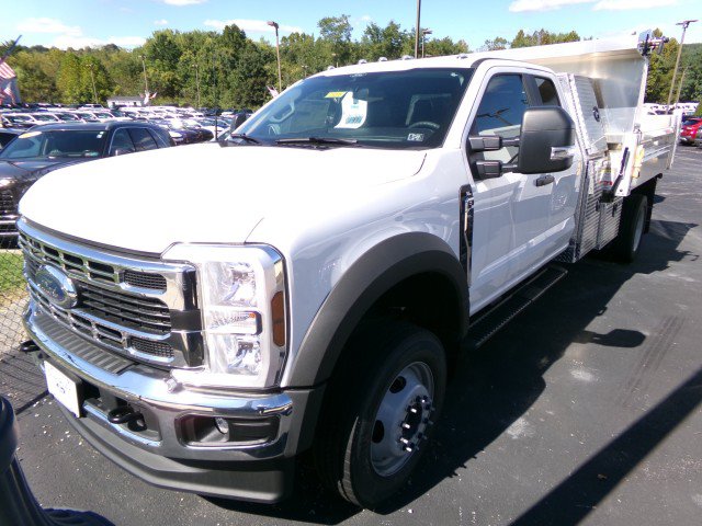 New 2025 Ford F450 XL w/ XL Chrome Package AWD/4WD image 2