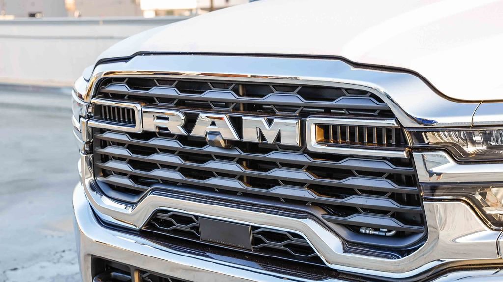 New 2026 RAM 2500 Big Horn AWD/4WD image 6
