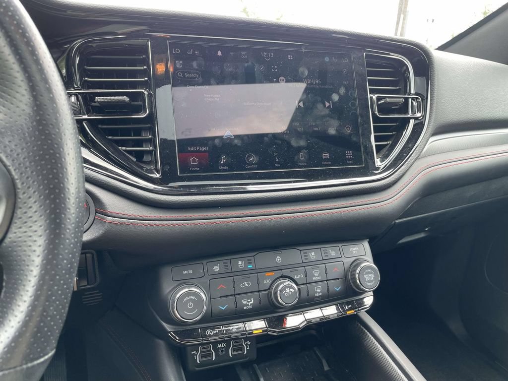 Used 2025 Dodge Durango GT AWD/4WD image 24