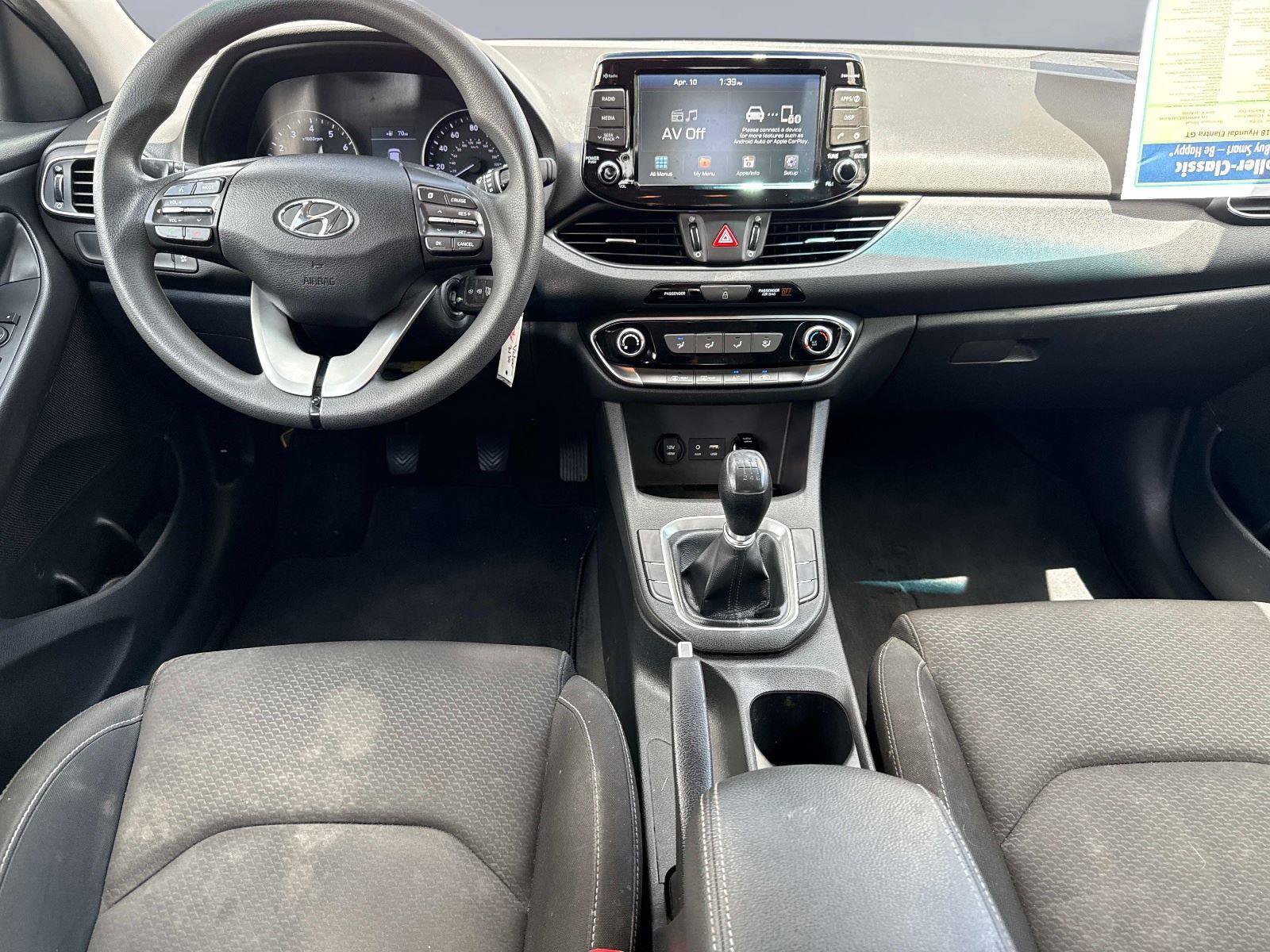 Used 2018 Hyundai Elantra GT FWD image 15