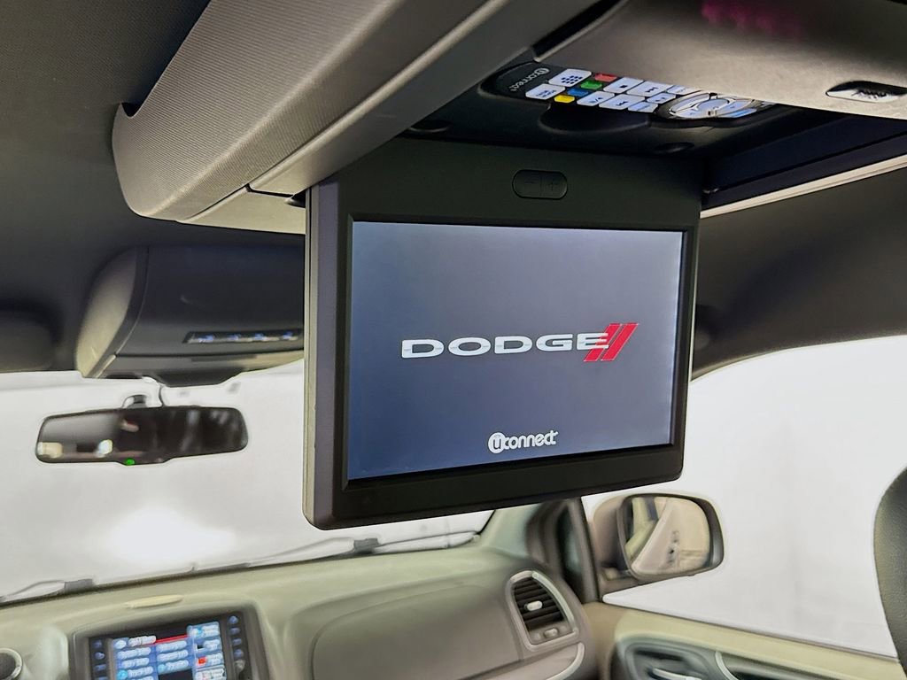 Used 2014 Dodge Grand Caravan SXT FWD image 23